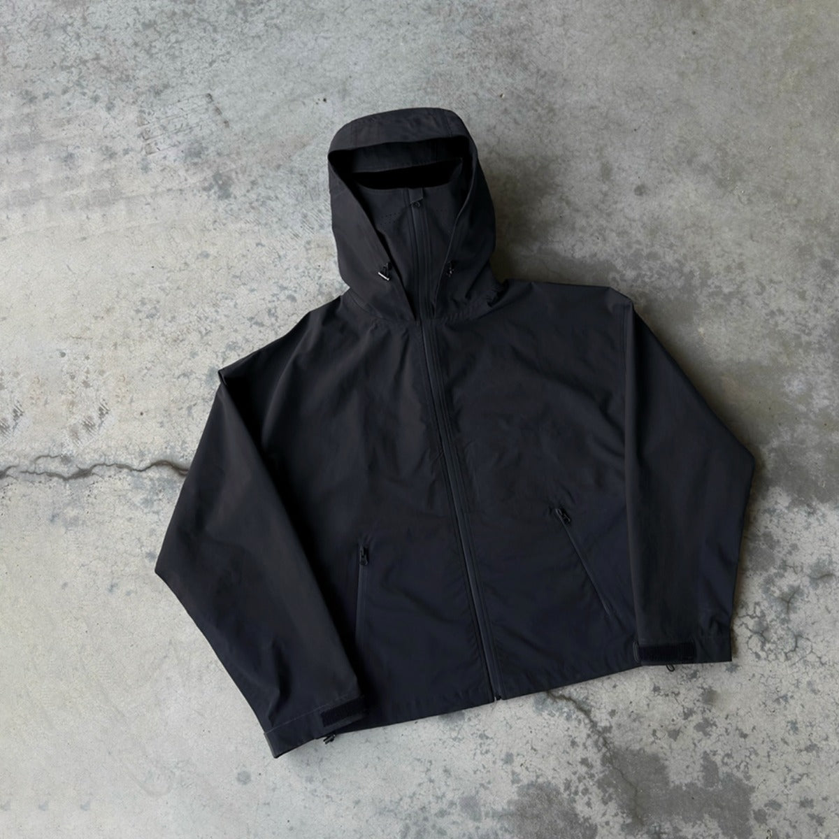 Fell Shell Jacket in Black